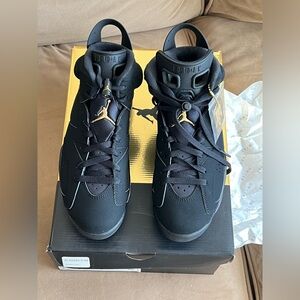 JORDAN 6 RETRO 'DEFINING MOMENTS' Black/Metallic Gold Men Size 8